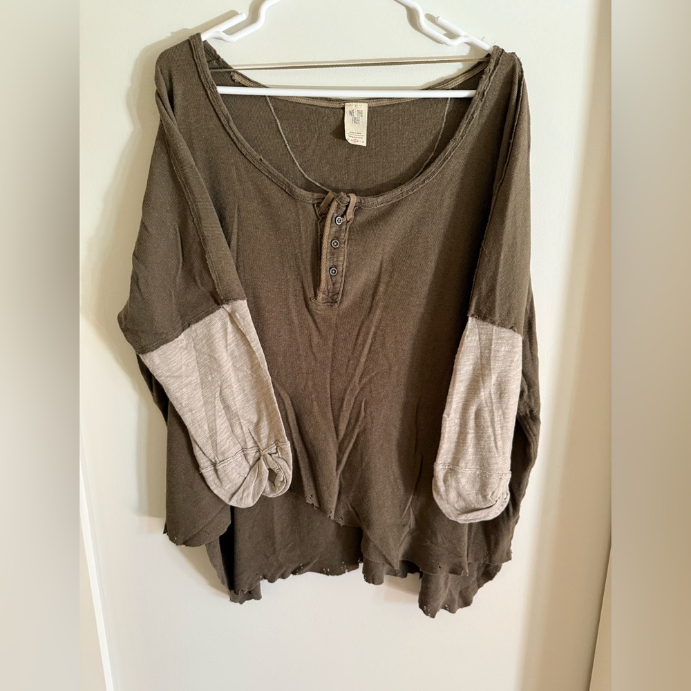 We the Free long sleeve top S